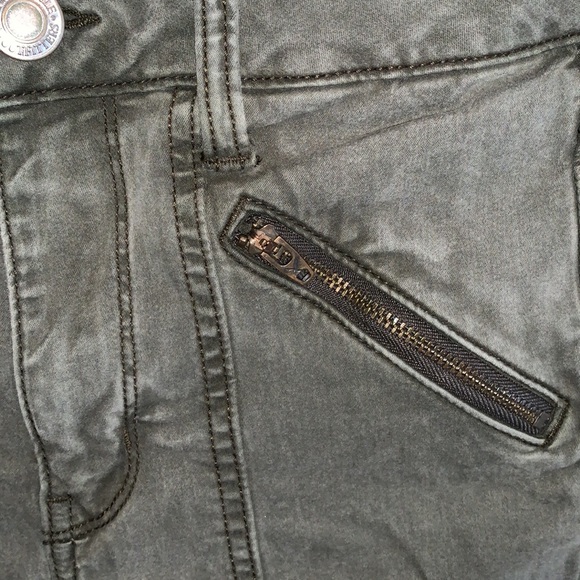 Army Green Skinny Jeans - Picture 3 of 4